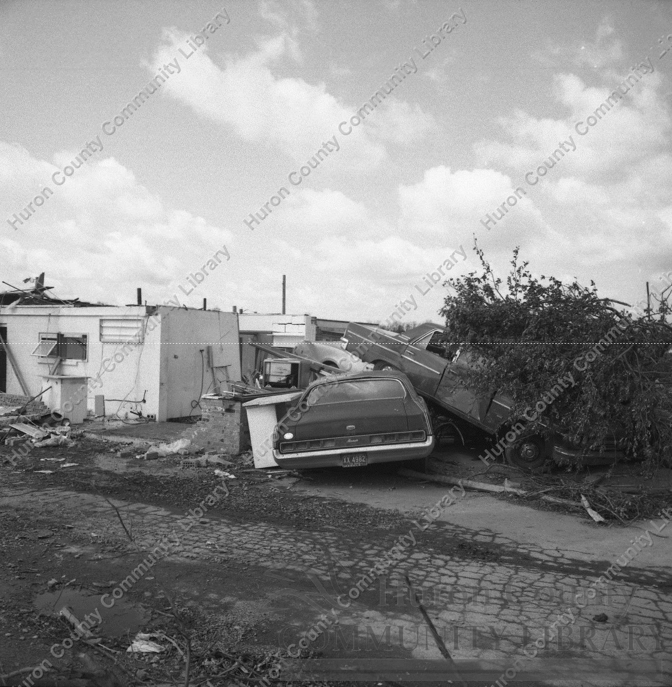 Hi-Ho Restaurant  Looking West May 10, 1973 Tornado