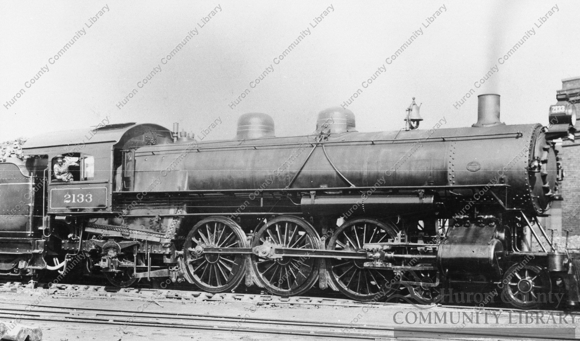 Engine 2133 - a 4-6-2 ca 1910