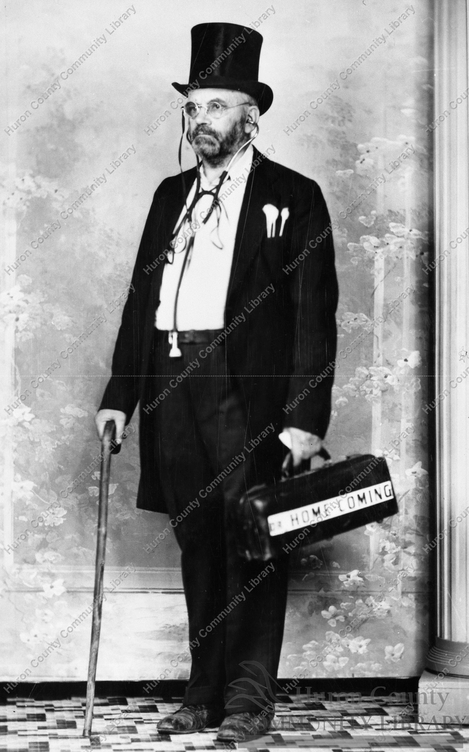 1940 Homecoming - Dr. Pastarmadjieff