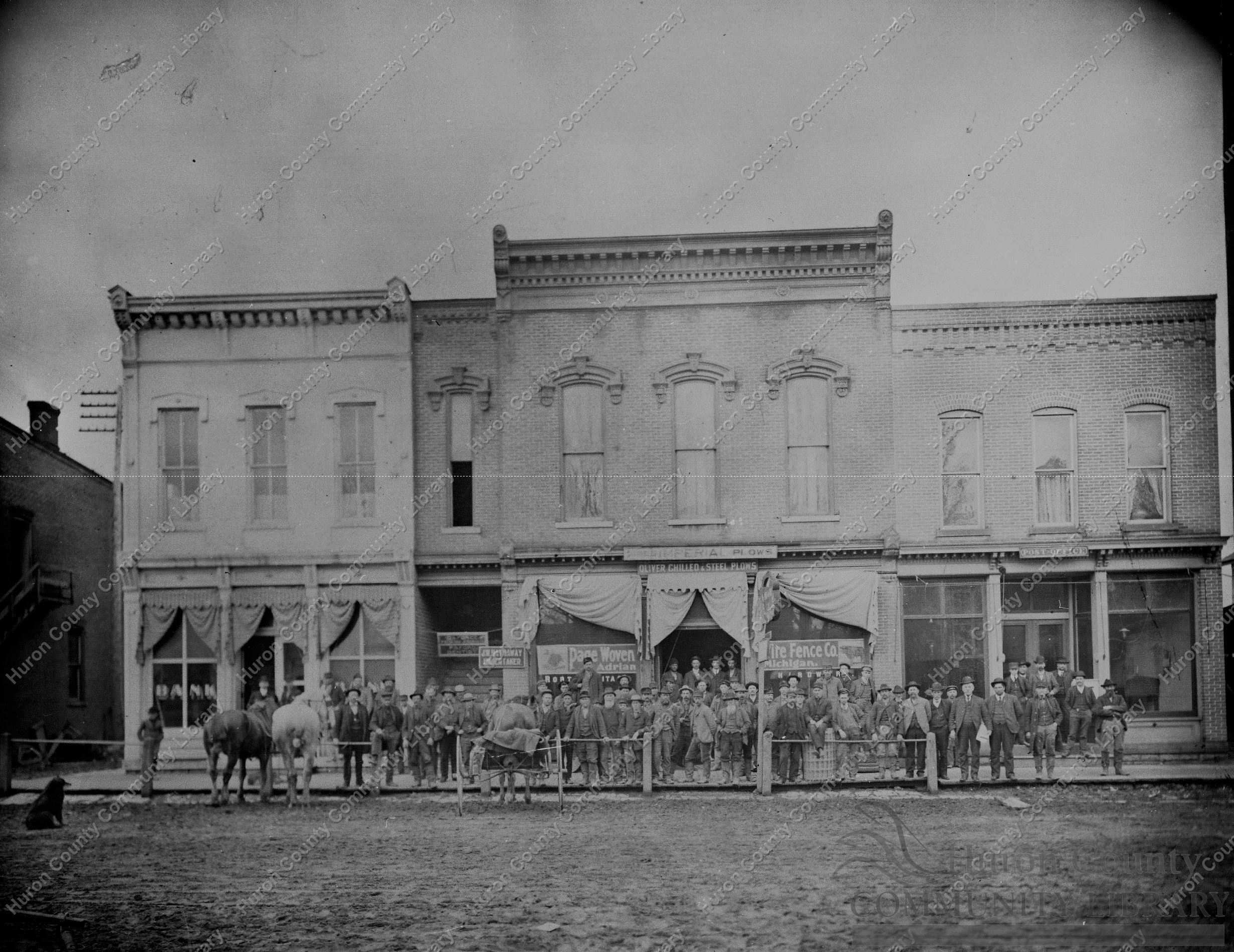 Store that ordered fence and sold to farmers & fed them & horses