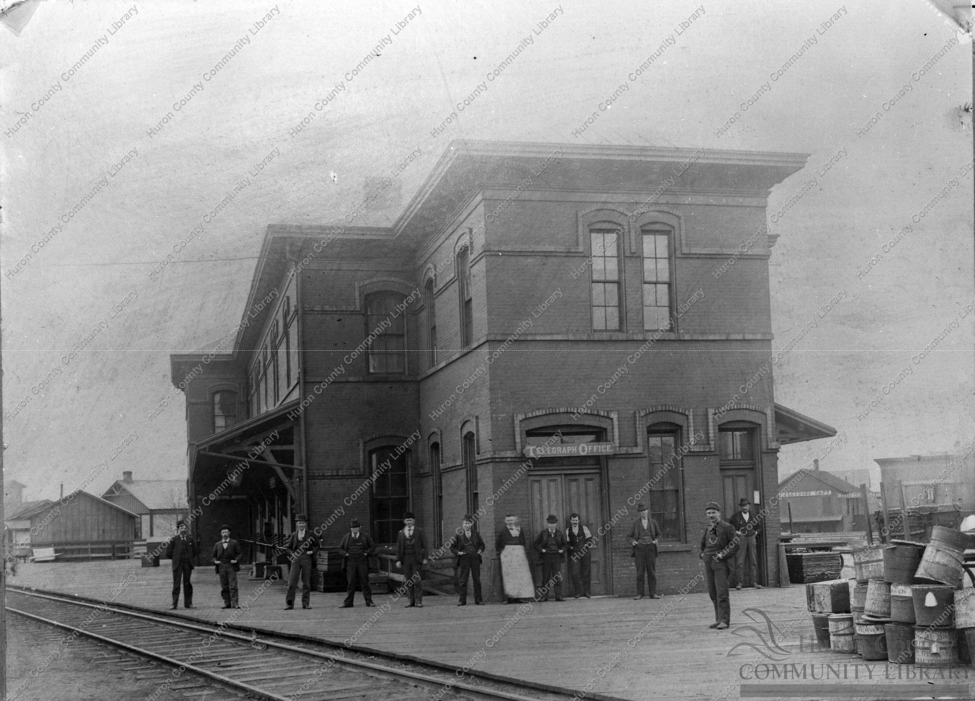 B & O Depot - 1885 also shows Leydorf's buildings
