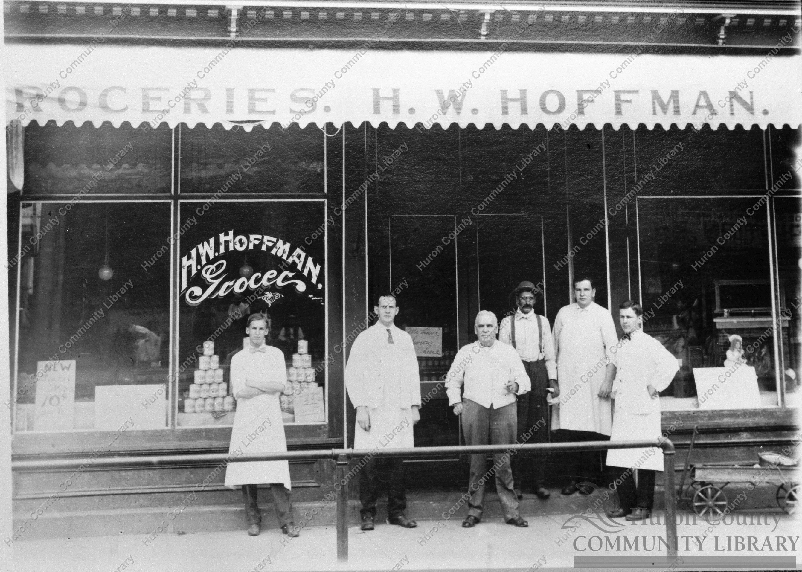 Hank Hoffman Grocery ca 1902