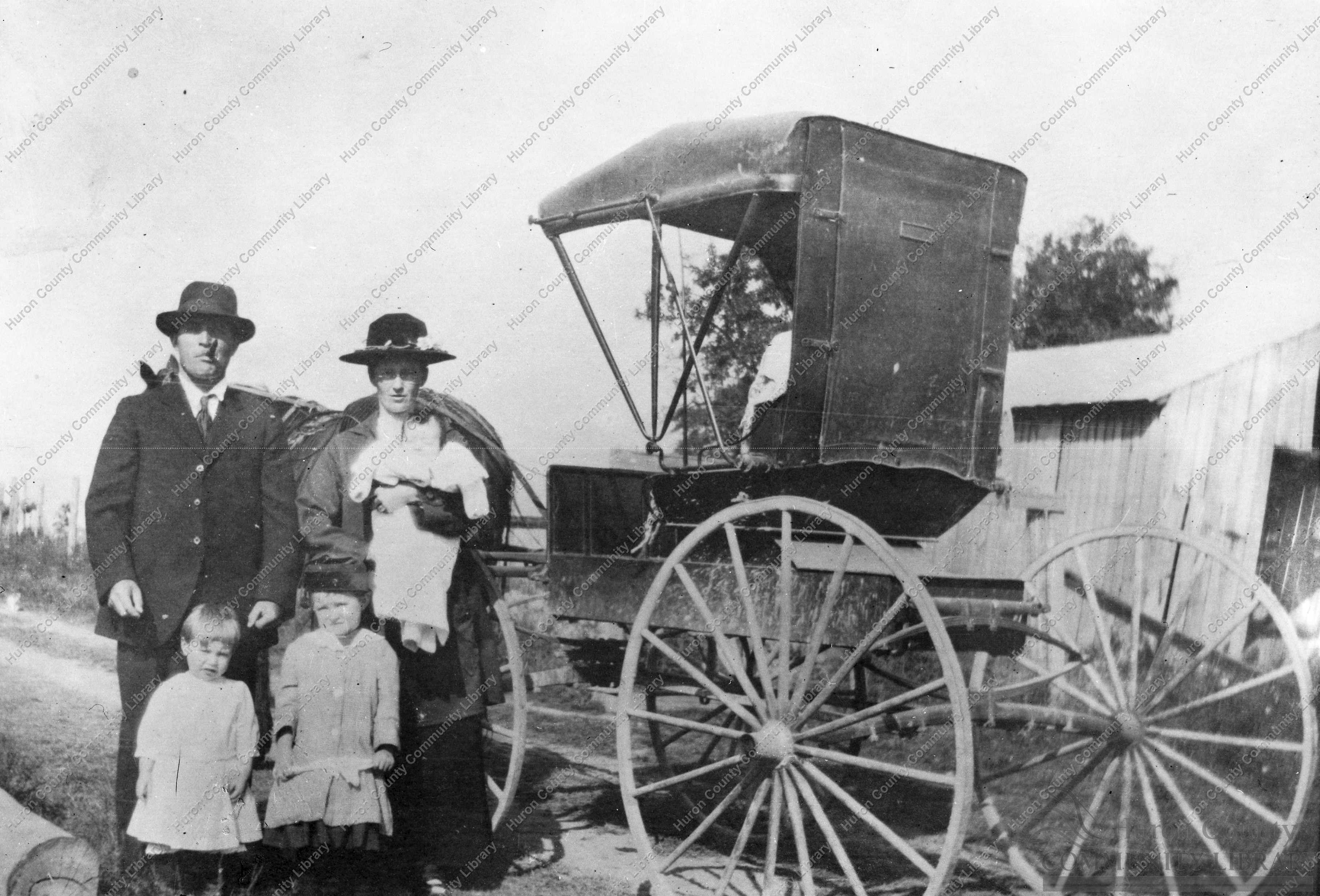 Joseph Hahler Family 1917