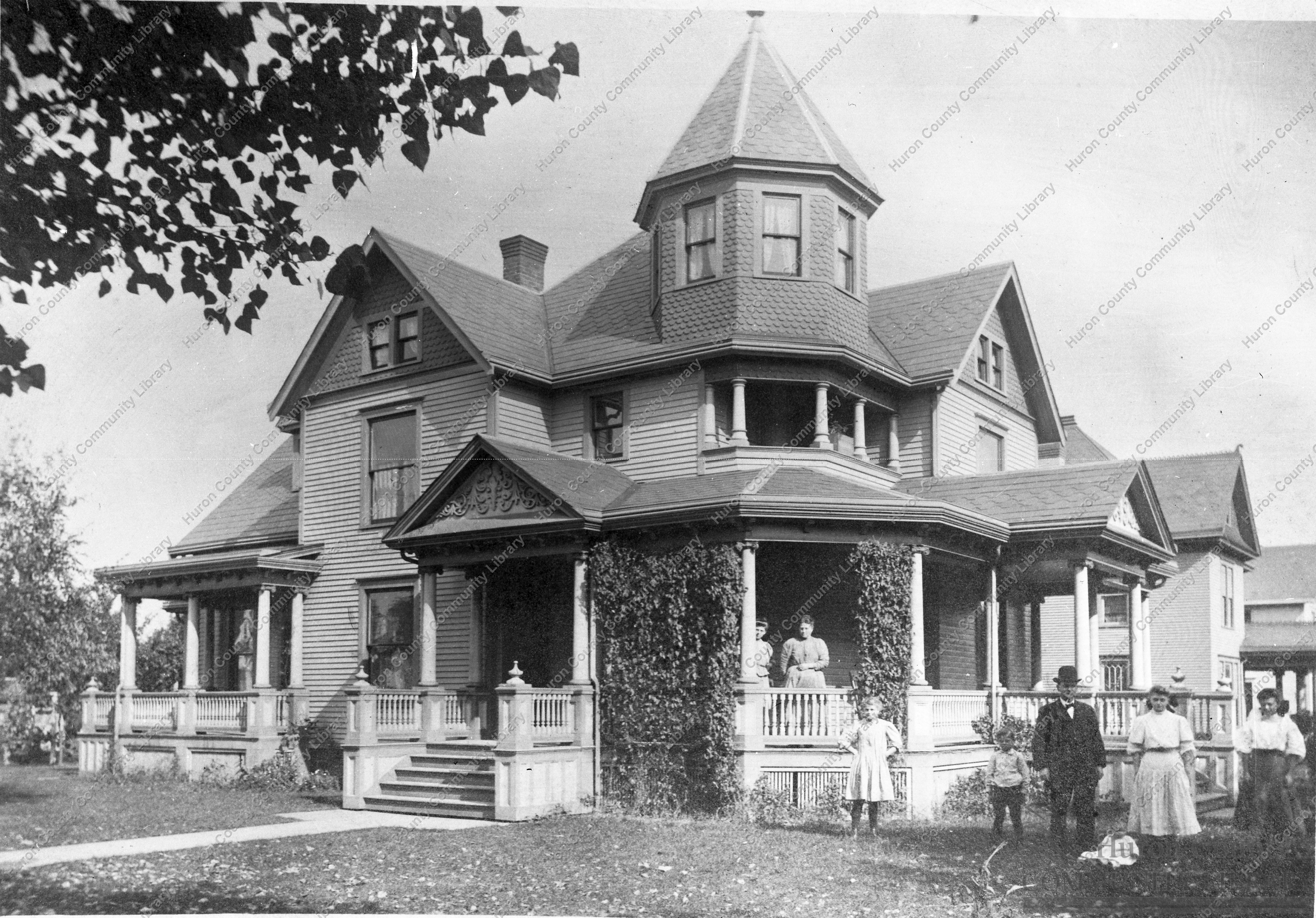 Lester P. Hensinger Home Corner of Euclid & Emerald - later years