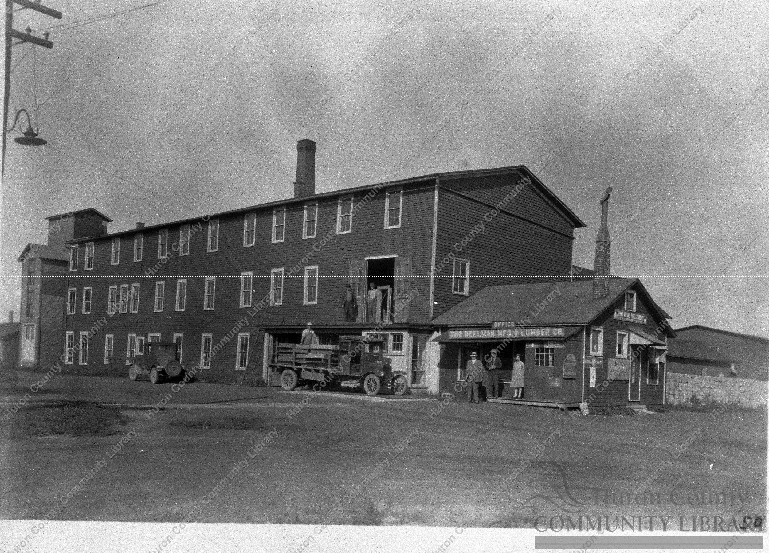 Beelman Lumber Co. N.E. corner Laurel & Ash Sts. 1928
