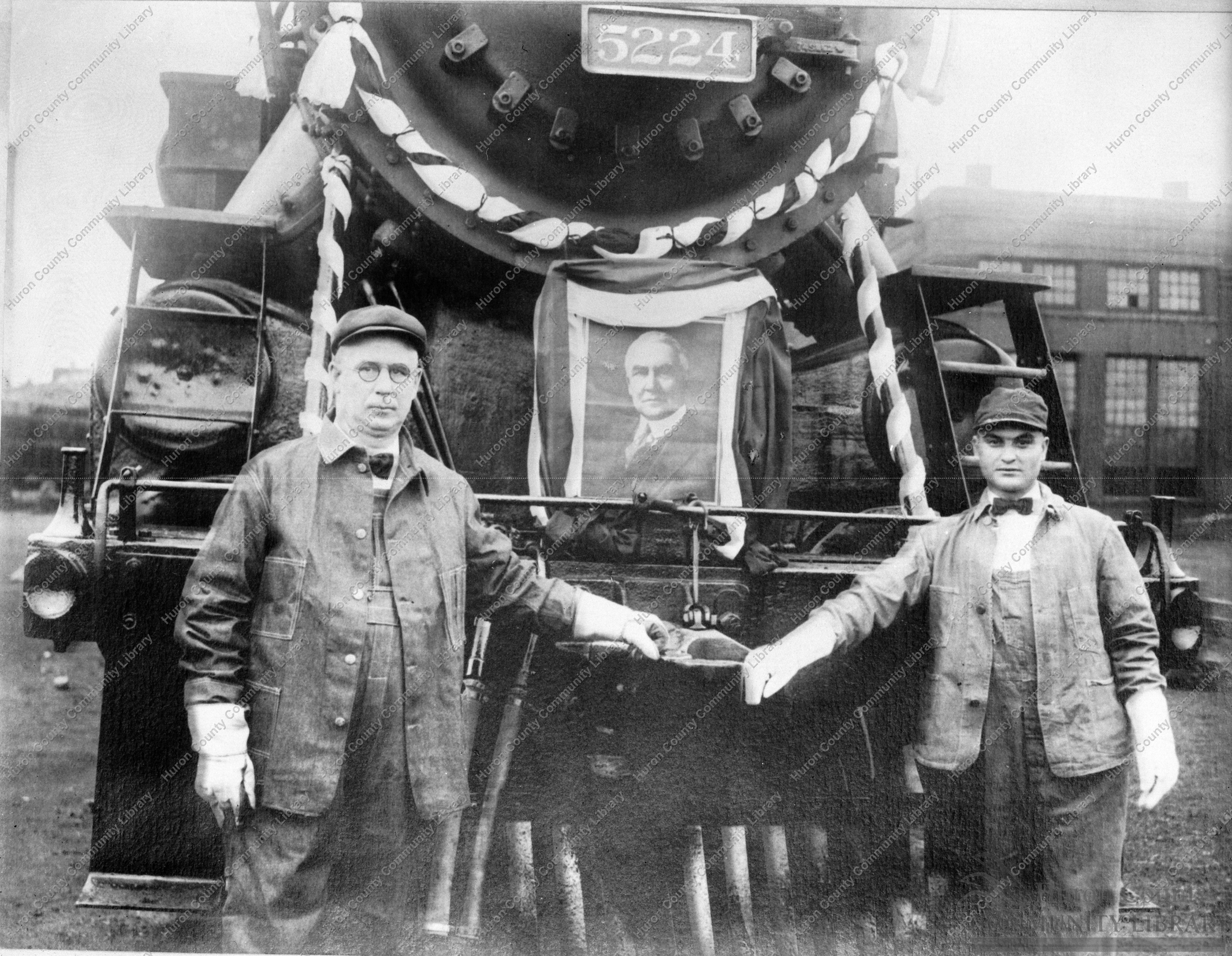 President Harding's Funeral Train Engine & Crew - Willard 1923
