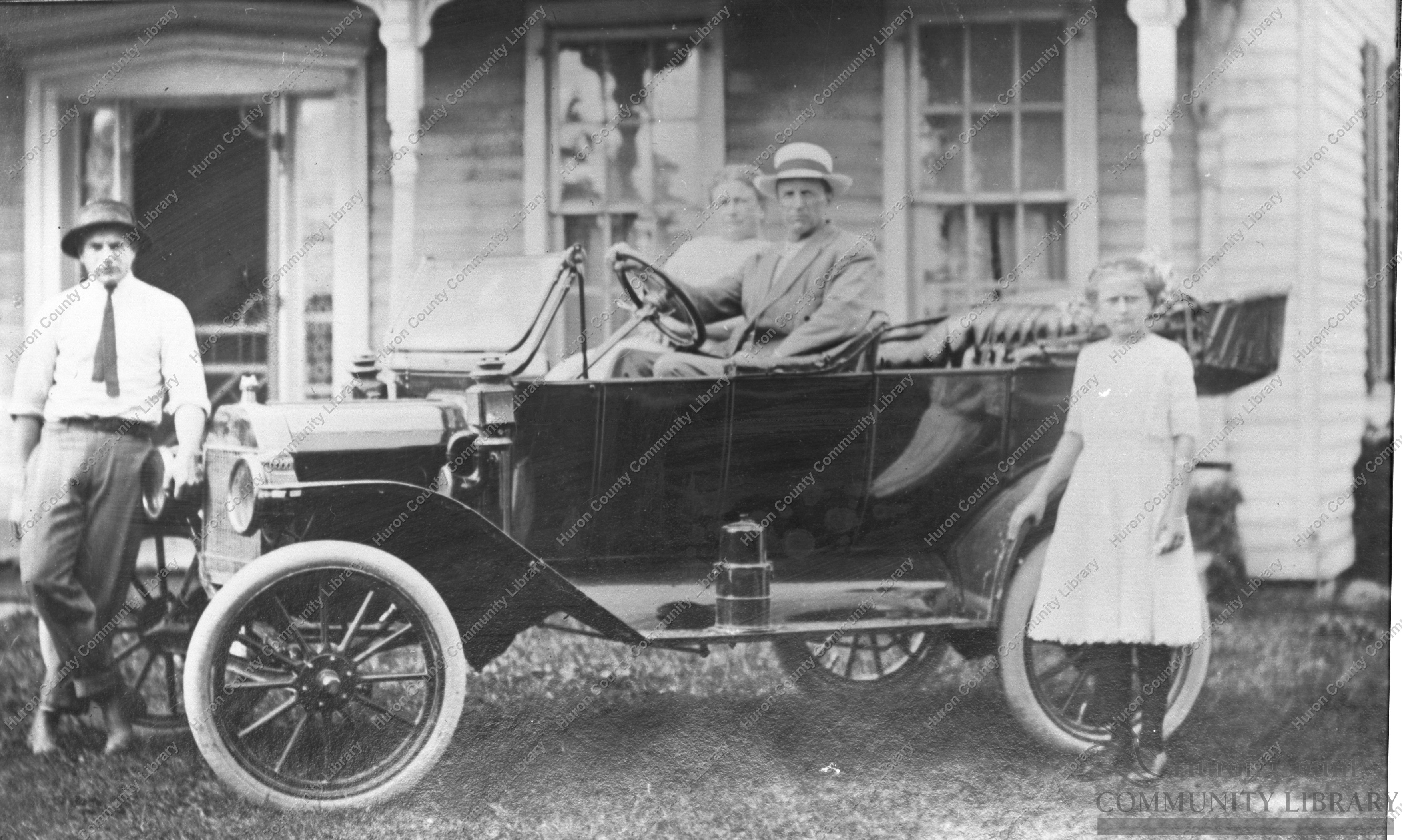 Ford Automobile 1912