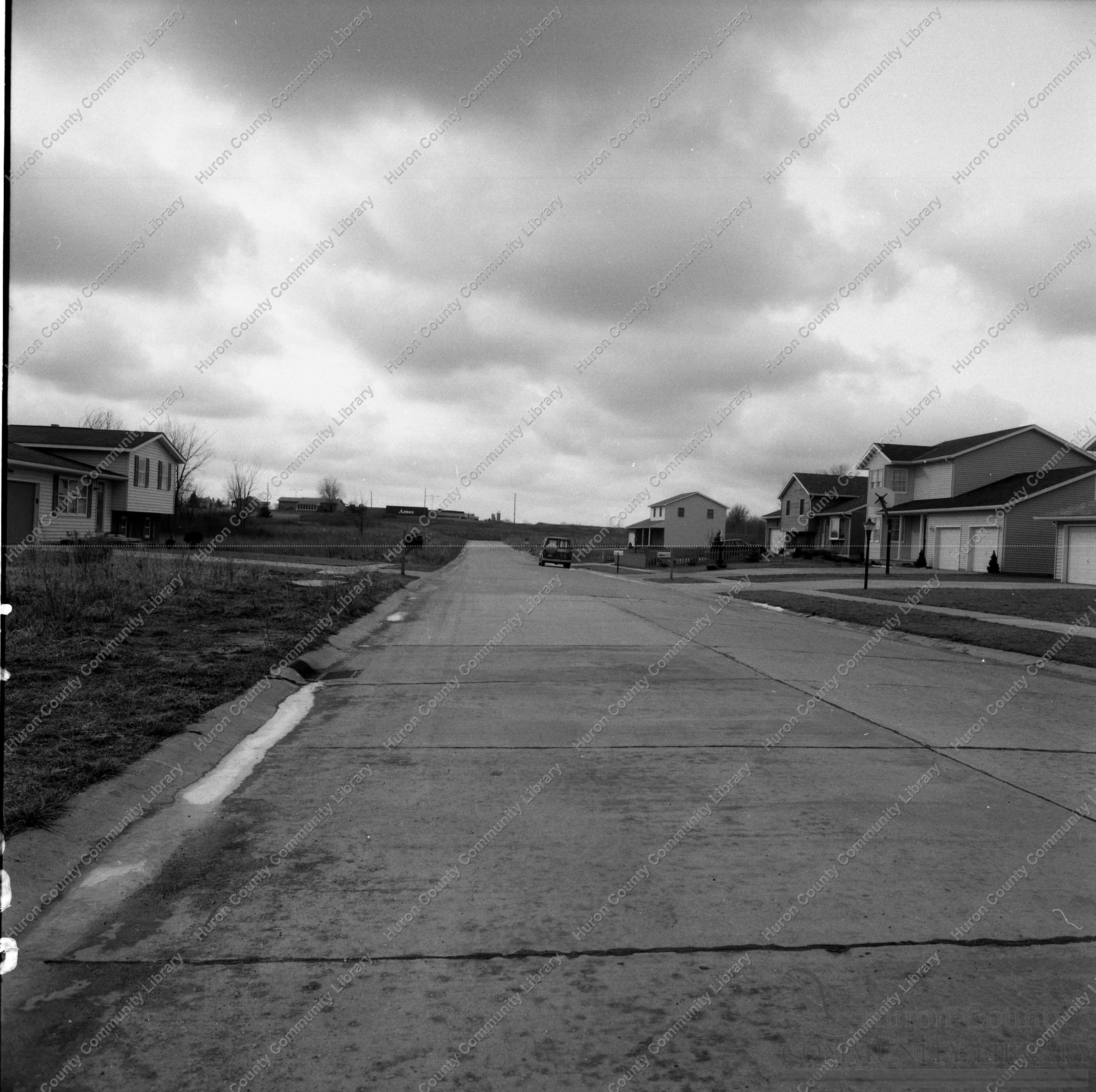 Looking South on Tamarack Dr. from point South of Cottonwood '89