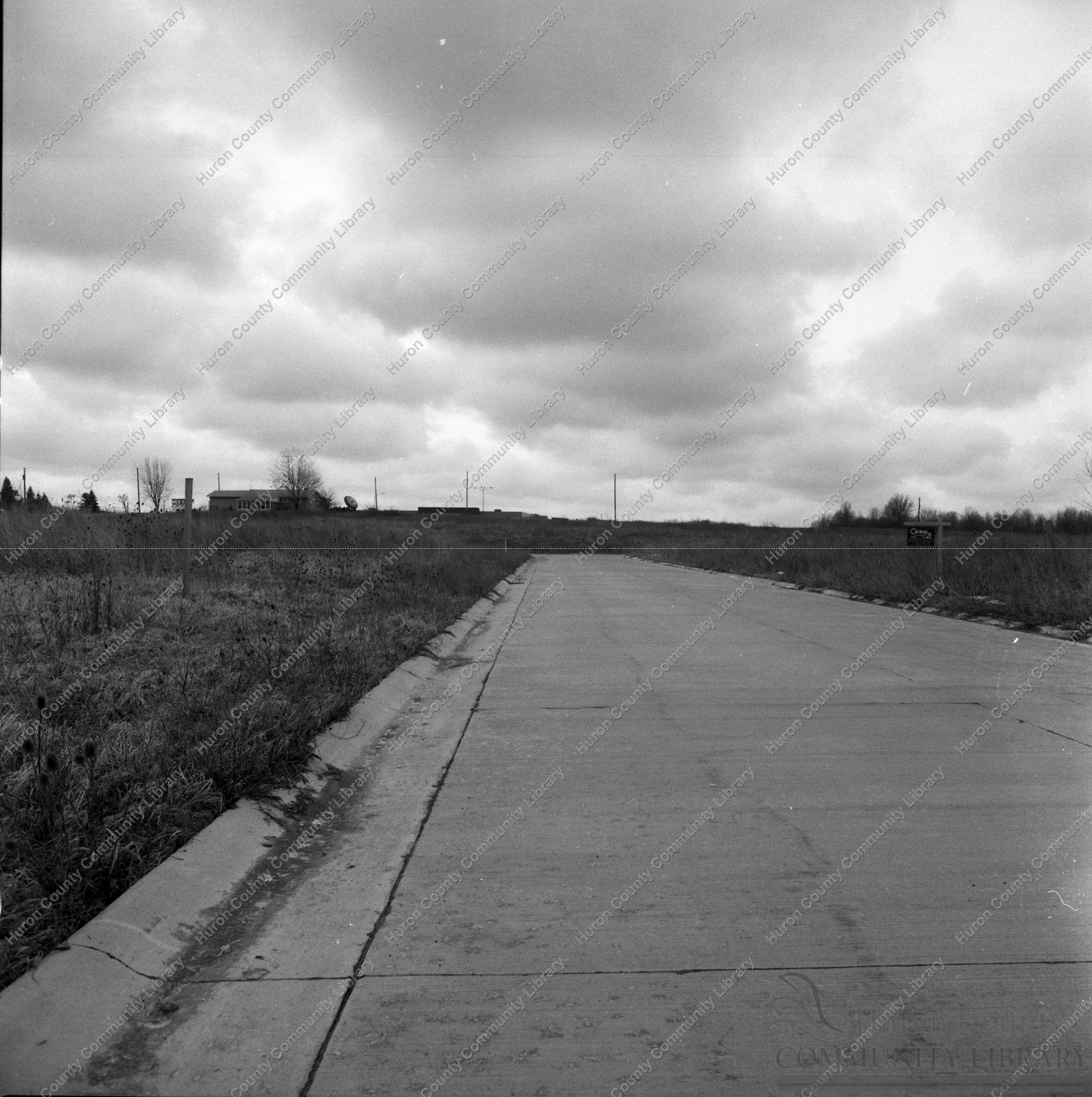 Halfway South on Tamarack looking South on Tamarack to Cedar Dr.